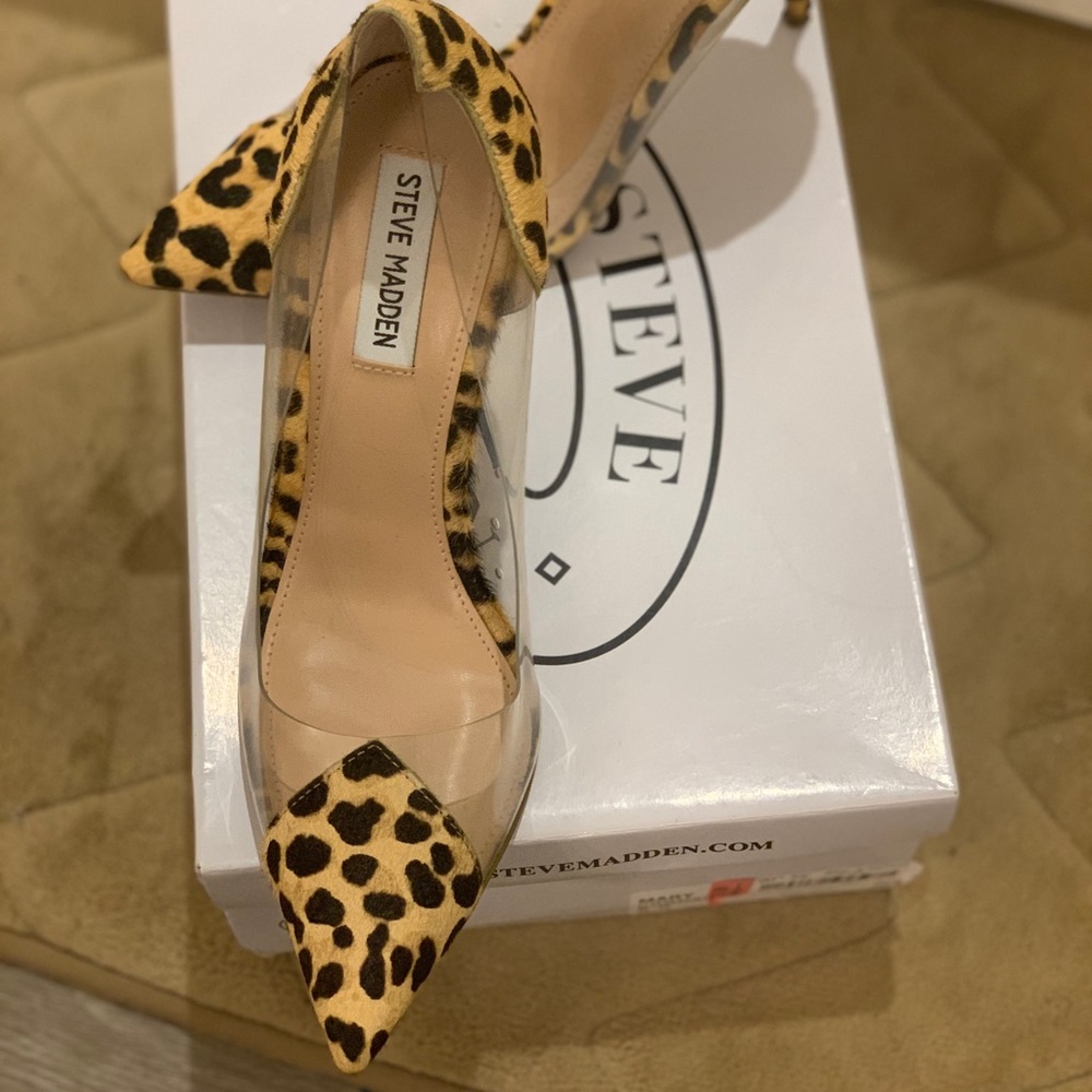 Steve Madden leopard heels